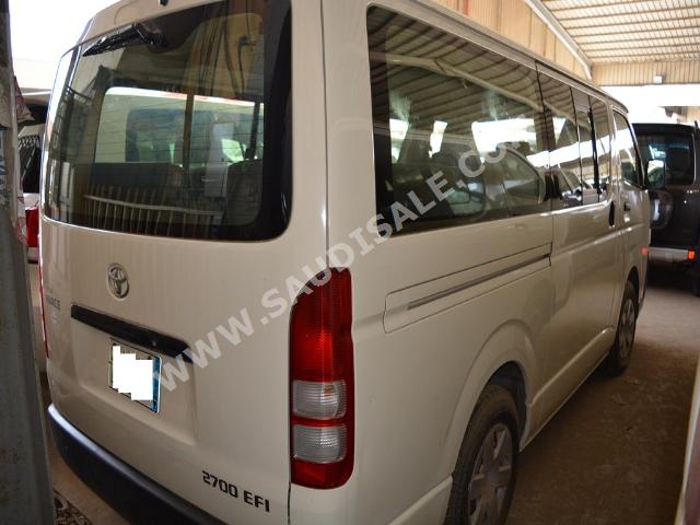 2013 Toyota Hiace