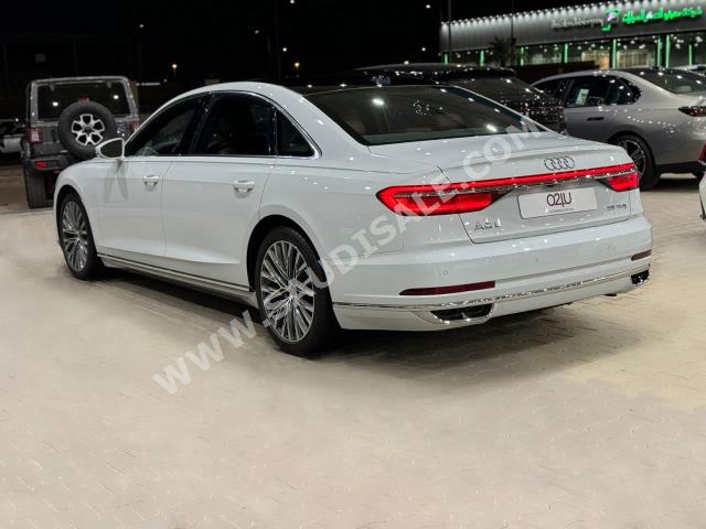 2021 اودي اي 8 ال