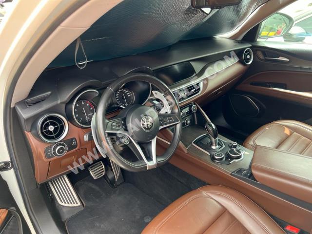 2018 الفا روميو ستيلفيو