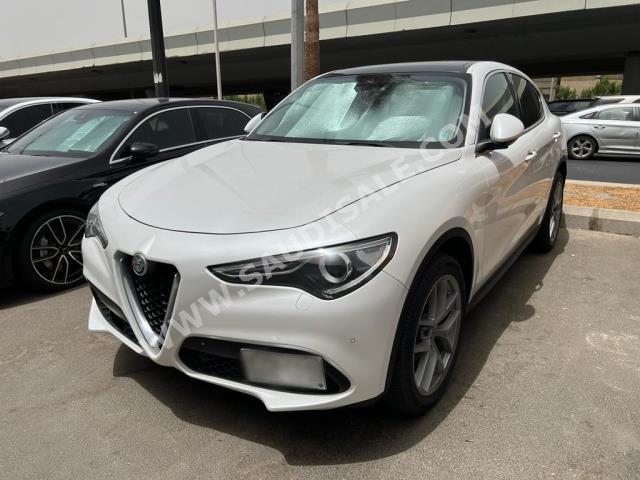 2018 الفا روميو ستيلفيو