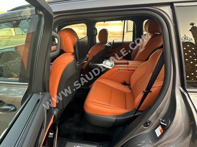 2023 لكزس إل إكس 600 vip بلاك بكج