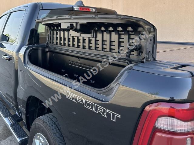 2020 دودج رام 1500 بيج هورن