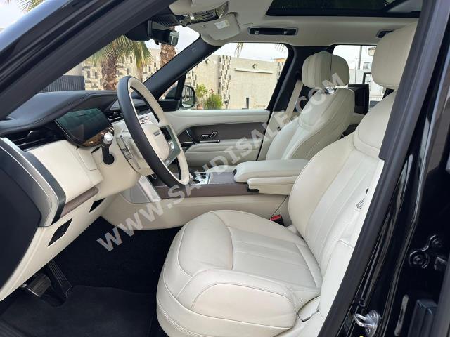 2022 لاند روفر رينج روفر فيرست اديشن