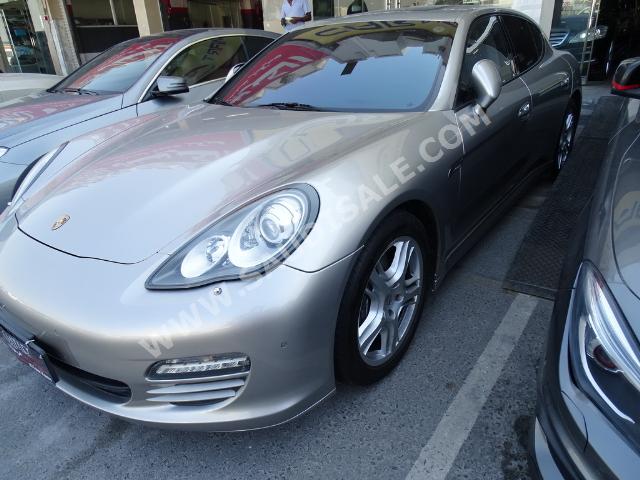 2011 Porsche Panamera 4