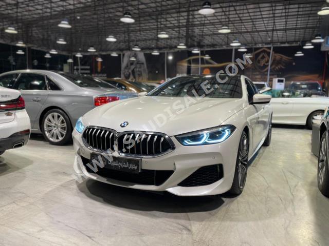2021 بي ام دبليو الفئة الثامنة 840 إم