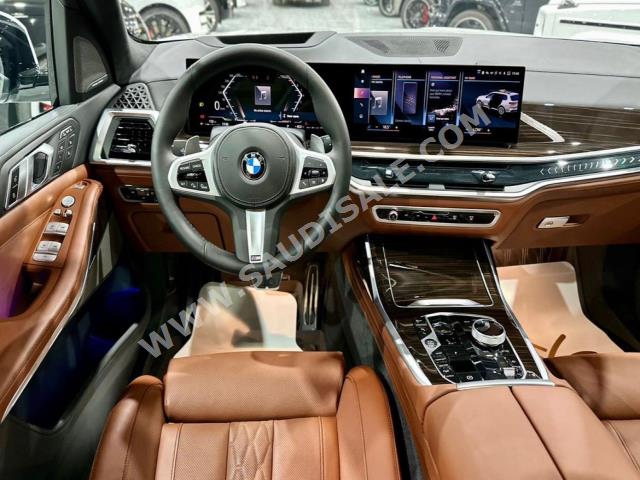 2023 بي ام دبليو الفئة اكس 7