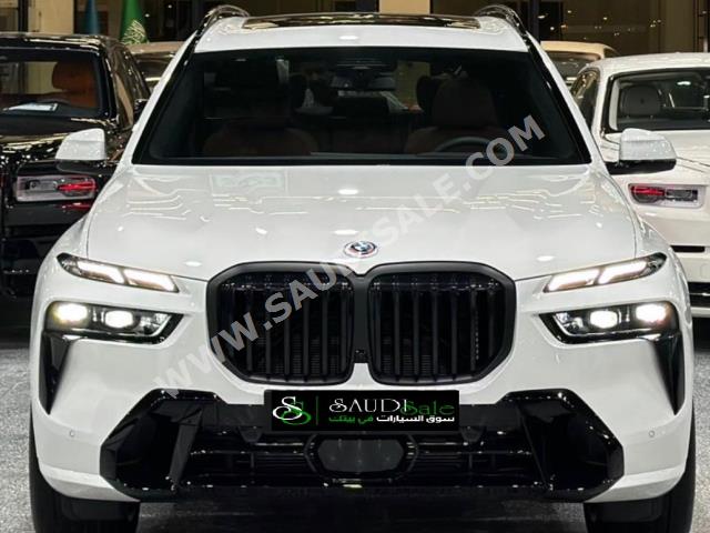 2023 بي ام دبليو الفئة اكس 7