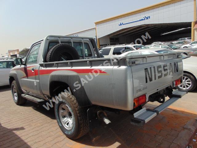 2016 نيسان باترول حوض