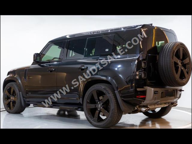 2023 لاند روفر ديفيندر اكس 110