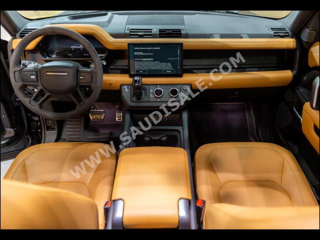 2023 لاند روفر ديفيندر اكس 110