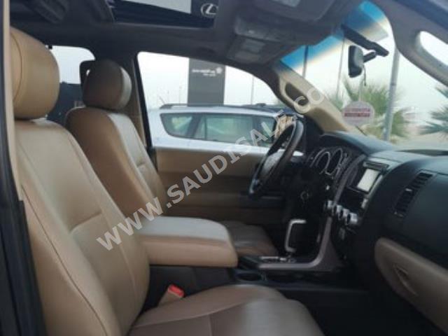 2010 Toyota Sequoia Limited