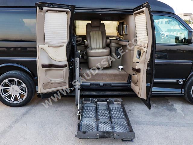 2013 جي ام سي سفانا