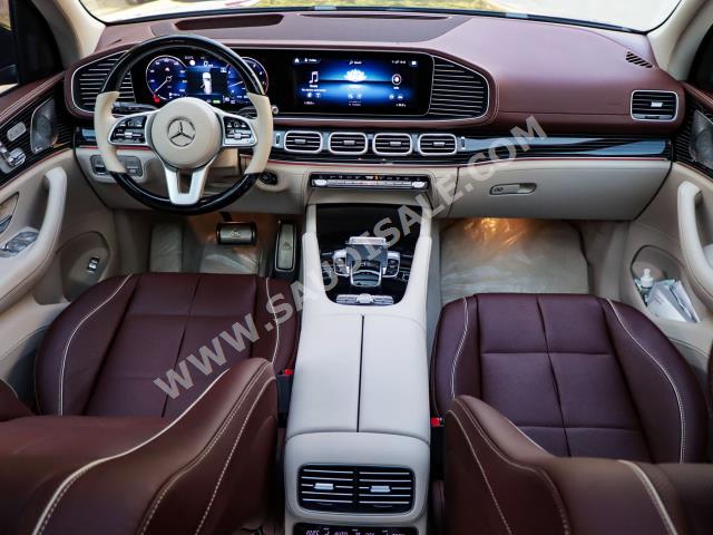 2022 مرسيدس - بنز جي إل إس 600 مايباخ