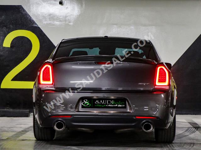 2018 كرايسلر 300 اس ار تي