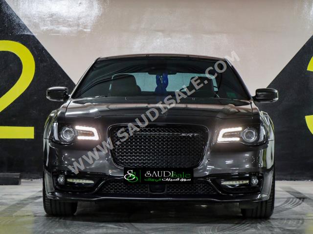 2018 كرايسلر 300 اس ار تي