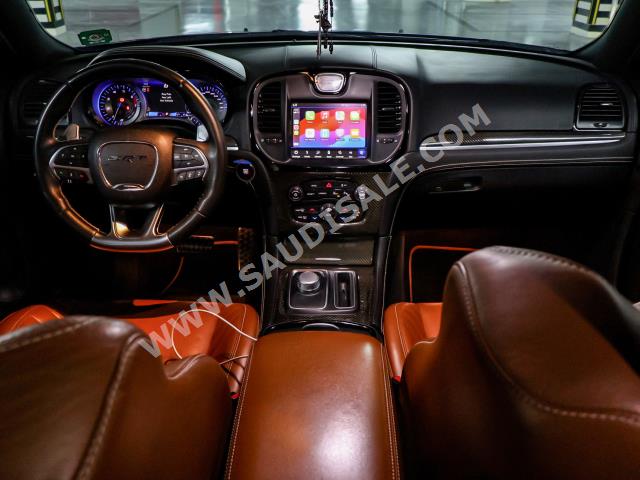 2018 كرايسلر 300 اس ار تي