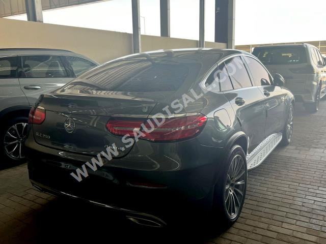 2019 مرسيدس - بنز جي إل سي 200