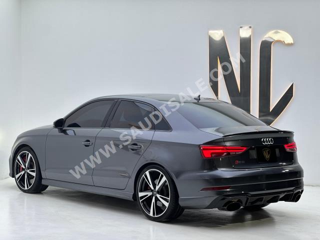 2018 اودي ار اس 3