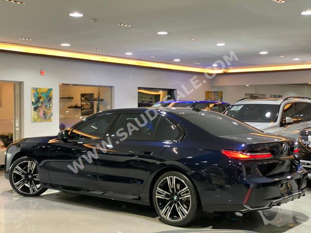 2023 بي ام دبليو الفئة السابعة 735أي