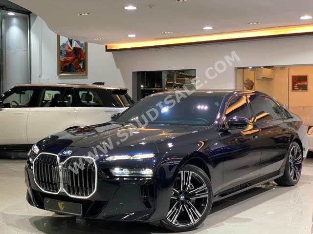 2023 بي ام دبليو الفئة السابعة 735أي