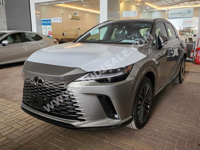 2024 لكزس أر إكس 350