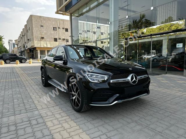 2023 مرسيدس - بنز جي إل سي 200