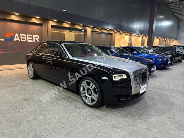 2016 رولز رويس قوست