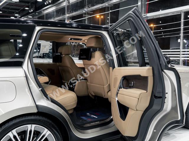 2022 لاند روفر رينج روفر اتش اس اي