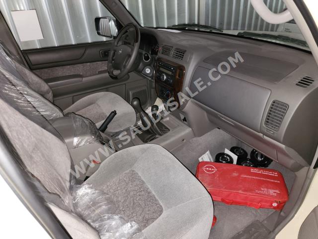 2022 نيسان باترول حوض