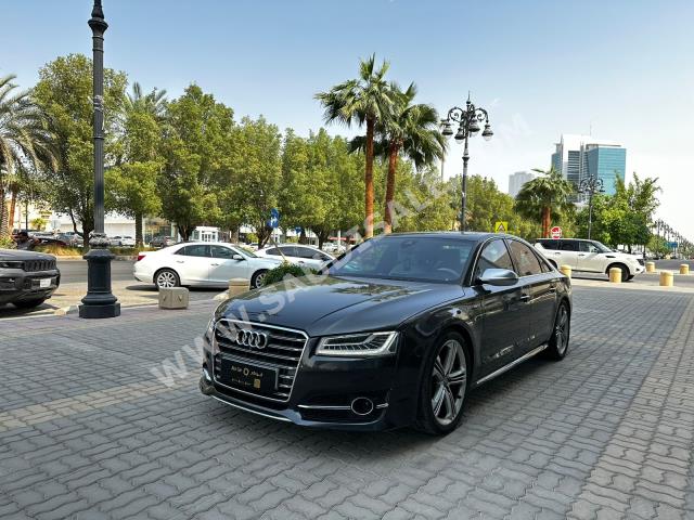 2015 اودي اس 8