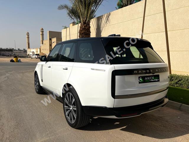 2023 لاند روفر رينج روفر اتش اس اي