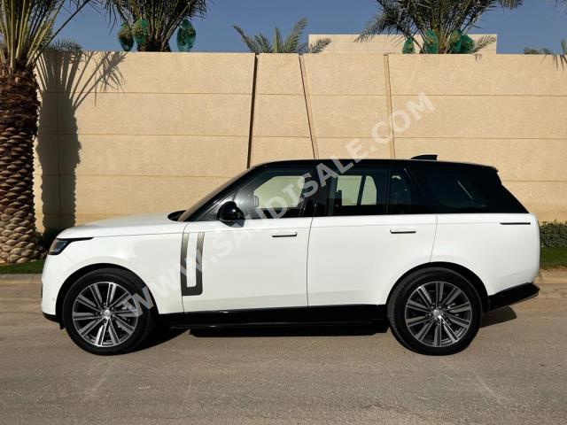 2023 لاند روفر رينج روفر اتش اس اي