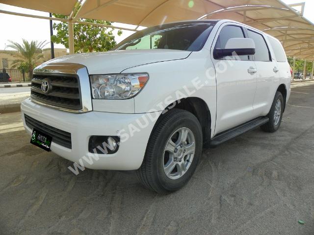 2012 تويوتا سكويا
