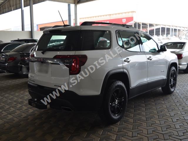 2021 GMC Acadia