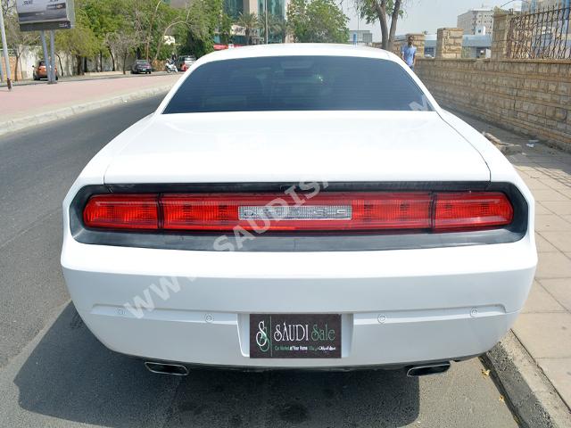 2013 دودج تشالنجر