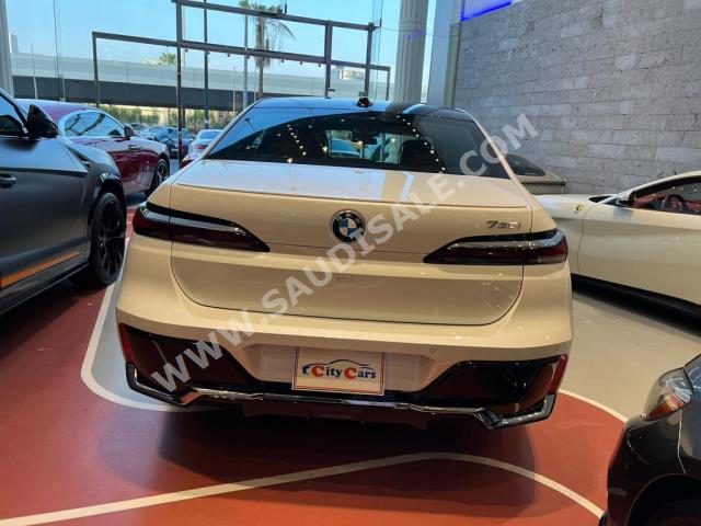 2023 بي ام دبليو الفئة السابعة 735 إل أي