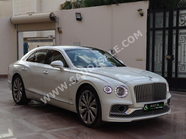 2020 بنتلي كونتيننتل فلاينج سبير الاصدار الاول