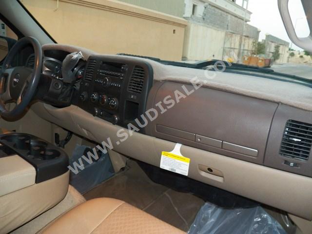 2013 جي ام سي سييرا زد 71