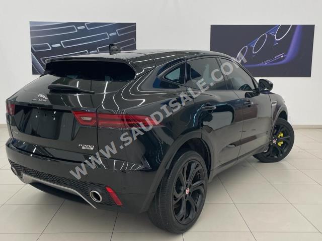 2019 جاكوار اي-بيس