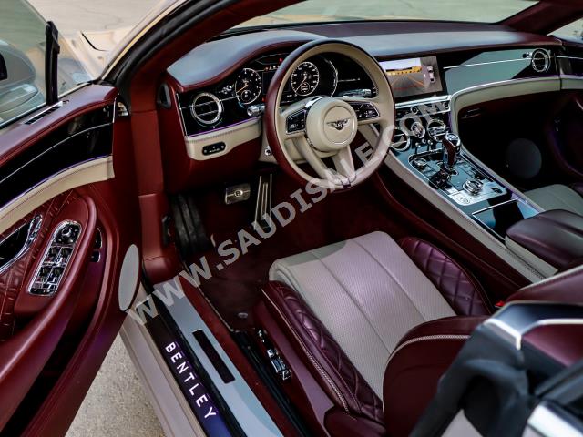 2021 بنتلي كونتيننتل جي تي