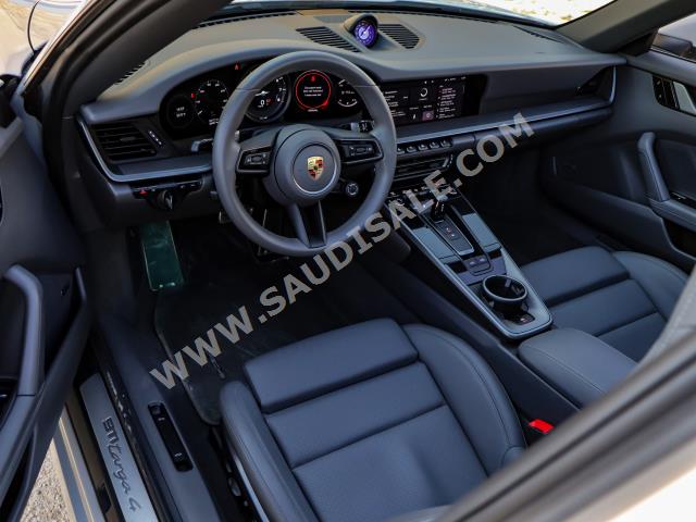 2021 بورش 911 تارجا4