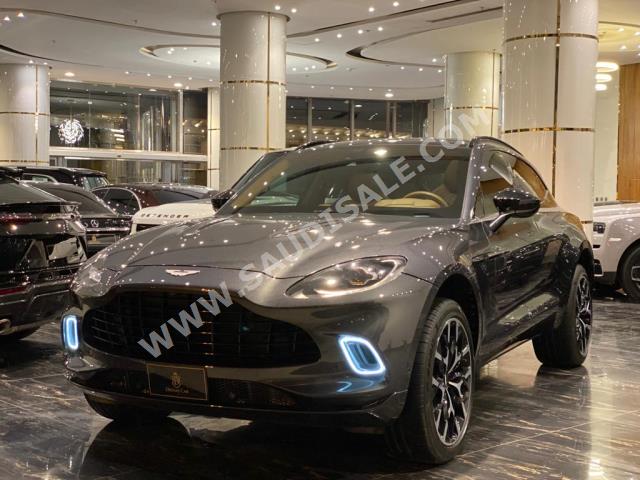 2021 استون مارتن دي بي  اس