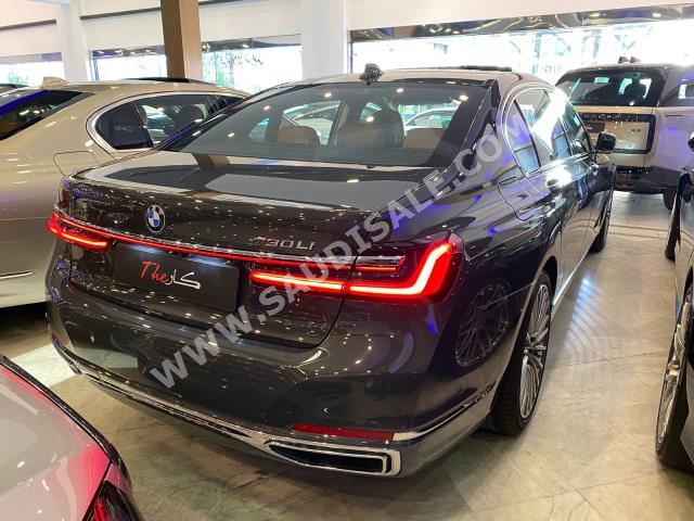 2020 بي ام دبليو الفئة السابعة 730 إل أي