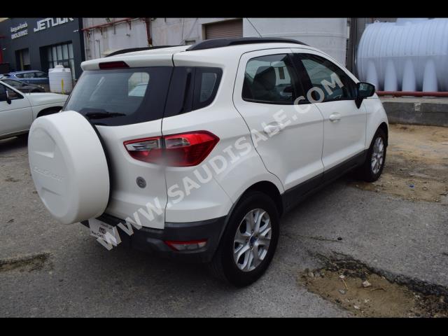 2016 فورد ايكو سبورت