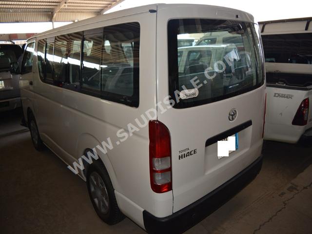 2010 Toyota Hiace