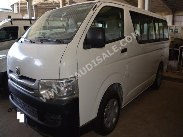 2010 Toyota Hiace