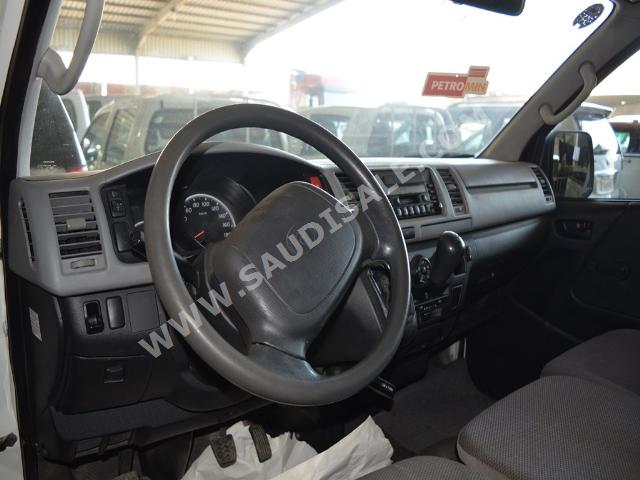 2010 Toyota Hiace