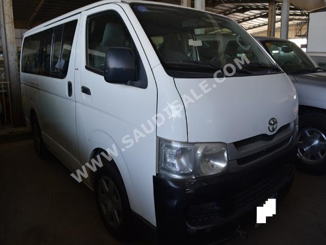 2010 Toyota Hiace