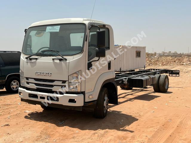 2023 Isuzu Dyna