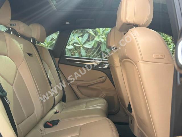 2019 بورش ماكان